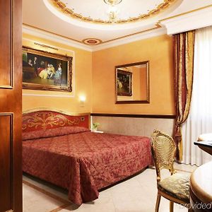 Kamer met een Queen Size Bed